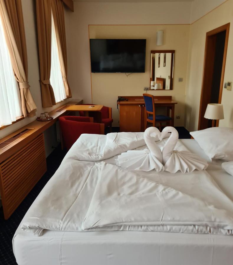 Hotel Slovan Jeseník Eksteriør billede